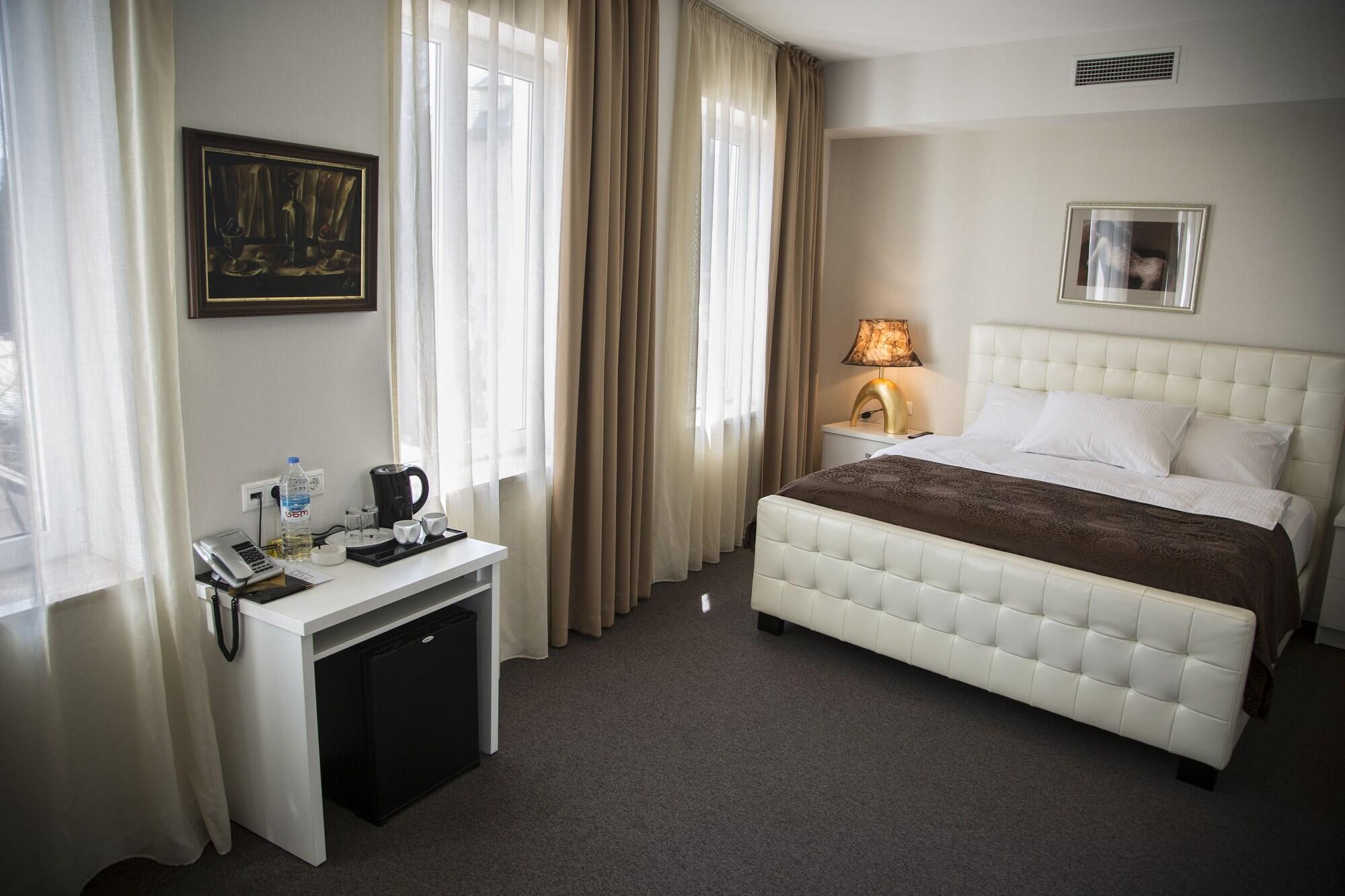 Hotel Zp Palace 트빌리시 외부 사진